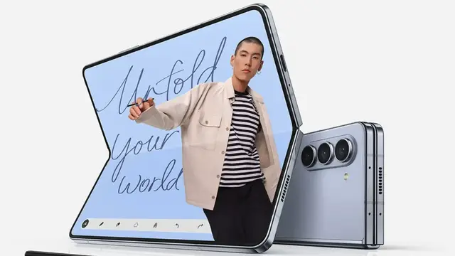 'Video thumbnail for Foldable Smartphone Market Soars by 49% in Q1 2024, But Samsung’s Dominance Fades'
