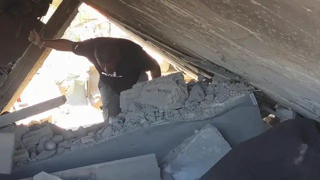 Video thumbnail for Lebanon: Israeli strikes cause heavy damage in Lebanon’s Habboush.
