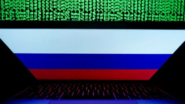 Video thumbnail for Russia ramps up disinformation war as French presidential elections draw nearer