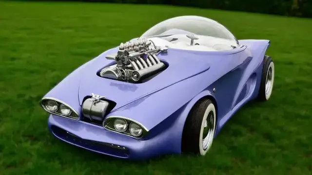 'Video thumbnail for Cosmotron Car - Designer Builds Sci-Fi Vehicle In His Backyard'