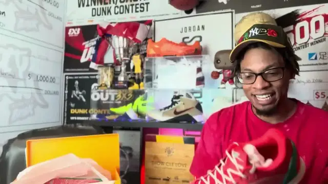 'Video thumbnail for Custom Basketball Shoes Unboxing: New Gum Bottom Sneakers Review'