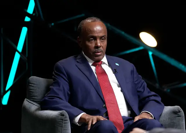 Video thumbnail for Somali minister explains why UAE ‘smuggling’ of fugitive was ‘last straw’