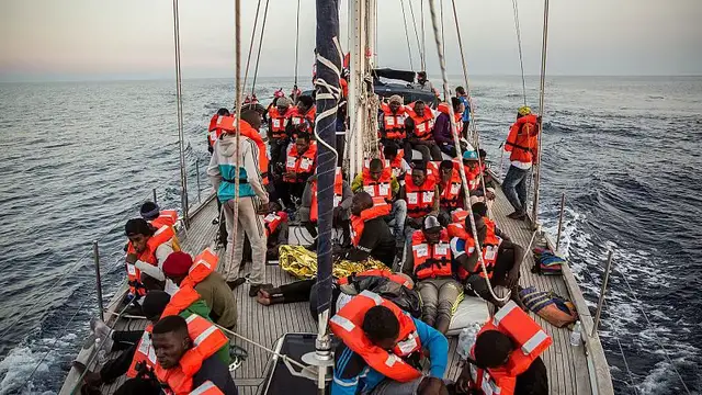 'Video thumbnail for NGO rescues migrants allegedly thrown into sea off Libya'