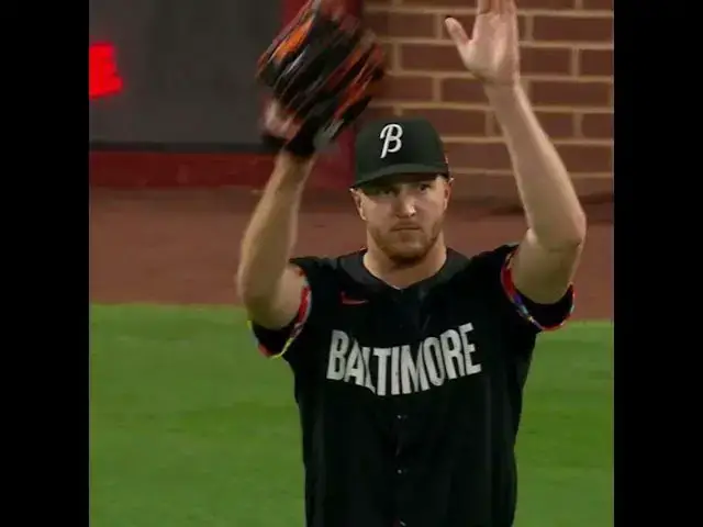 'Video thumbnail for Dylan Beavers' AMAZING Leaping Catch!'
