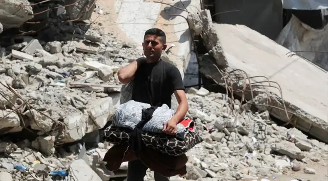 'Video thumbnail for Gaza's al-Zeitoun left 'like tsunami hit' after 45-day Israeli assault'