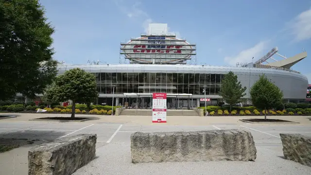 Video thumbnail for Explore Kansas City: Home of the Chiefs and Iconic Stadiums