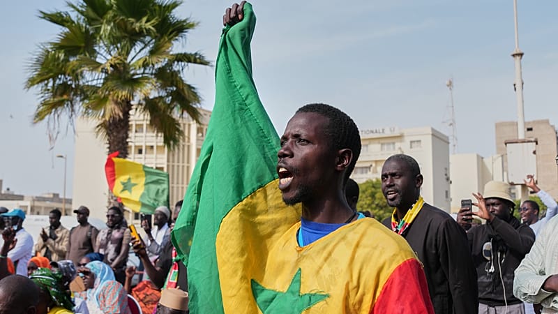 Video thumbnail for Gay Senegalese man seeks asylum as authorities step up crackdown