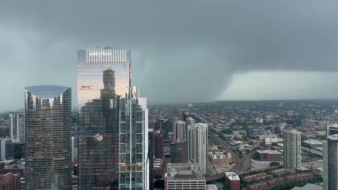 Video thumbnail for US: Dark clouds fill the sky during stormy weather in Chicago.