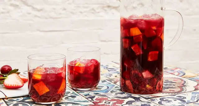 'Video thumbnail for Easy sangria'