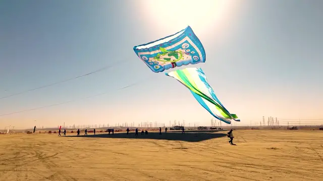 Video thumbnail for Largest kite flown