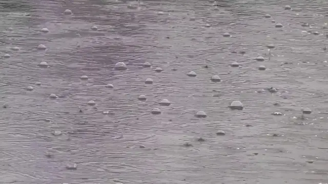Video thumbnail for US: Heavy Rainfall Leads to Mild Flooding in Rochester.