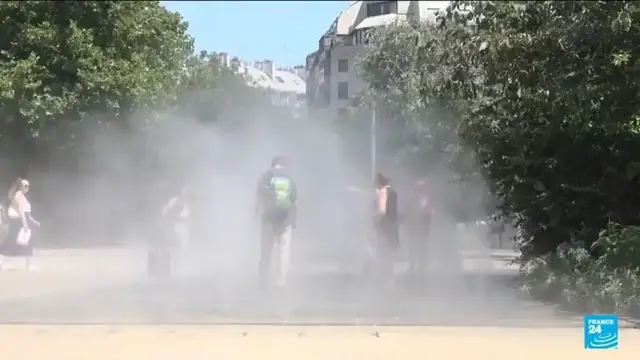 Video thumbnail for France roasts as temperature soar