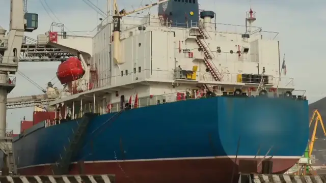 Video thumbnail for Russia's wheat supply: Drone attacks raise fears of grain export shutdown