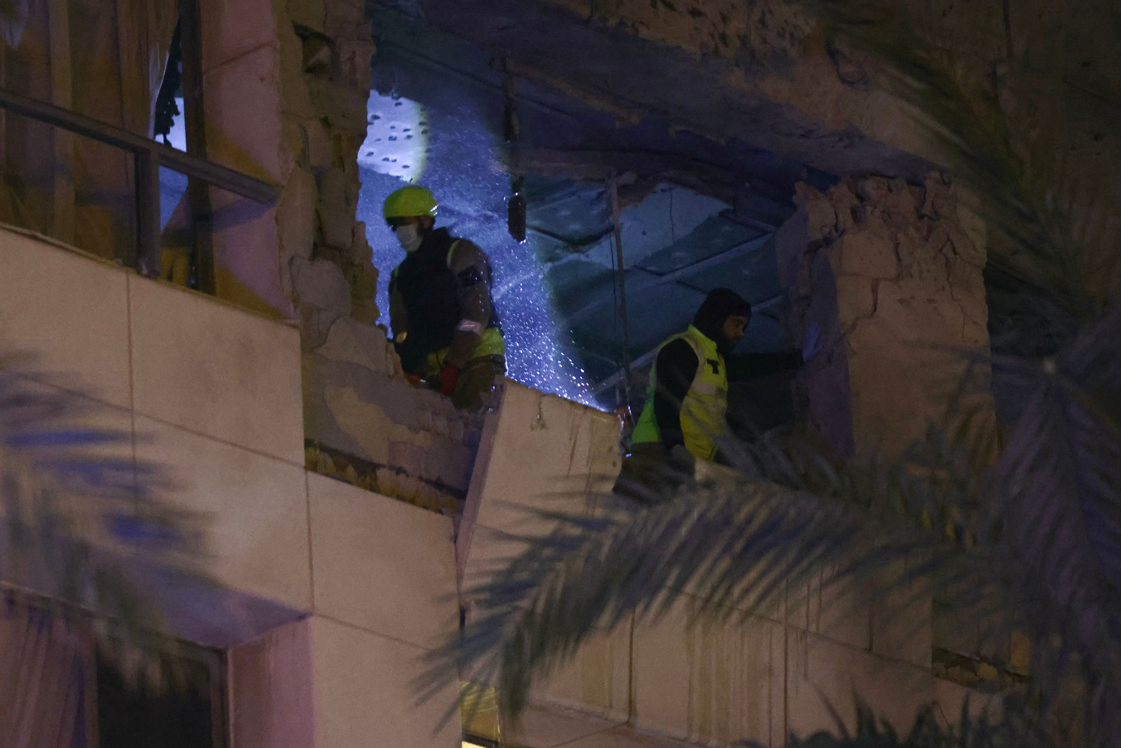 Video thumbnail for Israel strikes busy Beirut hotel in assassination attempt