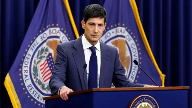 Video thumbnail for Fed Holds Rates Steady but Signals Tougher Road Ahead