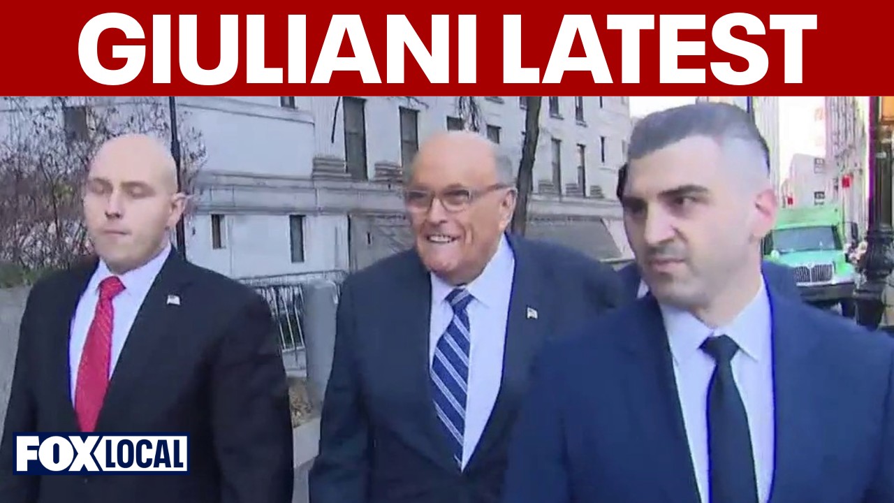 Video thumbnail for Rudy Giuliani battling pneumonia-like symptoms: sources