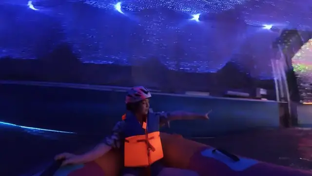 Video thumbnail for China: Cave rafting upgrade buoys summer tourism in central China.