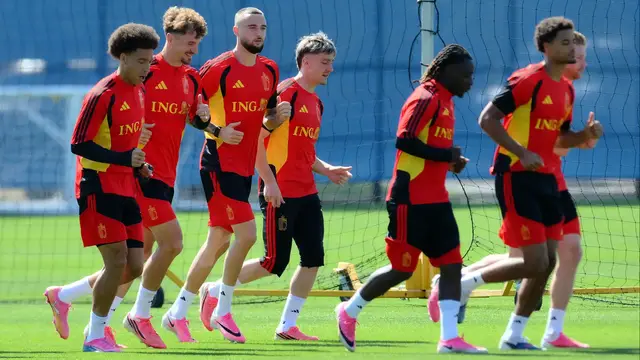 Video thumbnail for Belgium Dominates Team USA in One-Sided Soccer Match