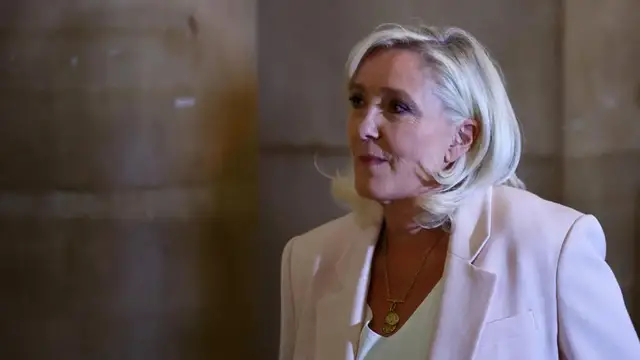 Video thumbnail for Le Pen sentenced to 15-month ban from public office in EU embezzlement case
