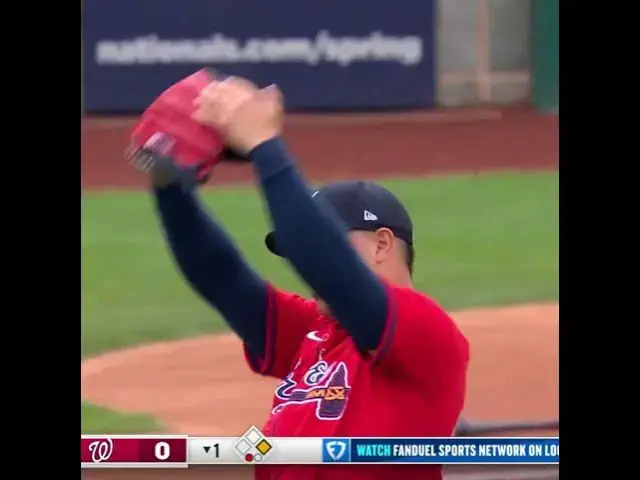 'Video thumbnail for Eli White's INCREDIBLE Leaping Catch at the Wall!'