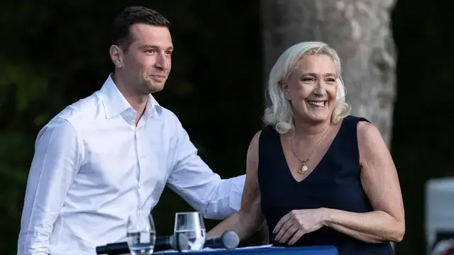 Video thumbnail for Who is Jordan Bardella, the successor to French far right's Marine Le Pen?