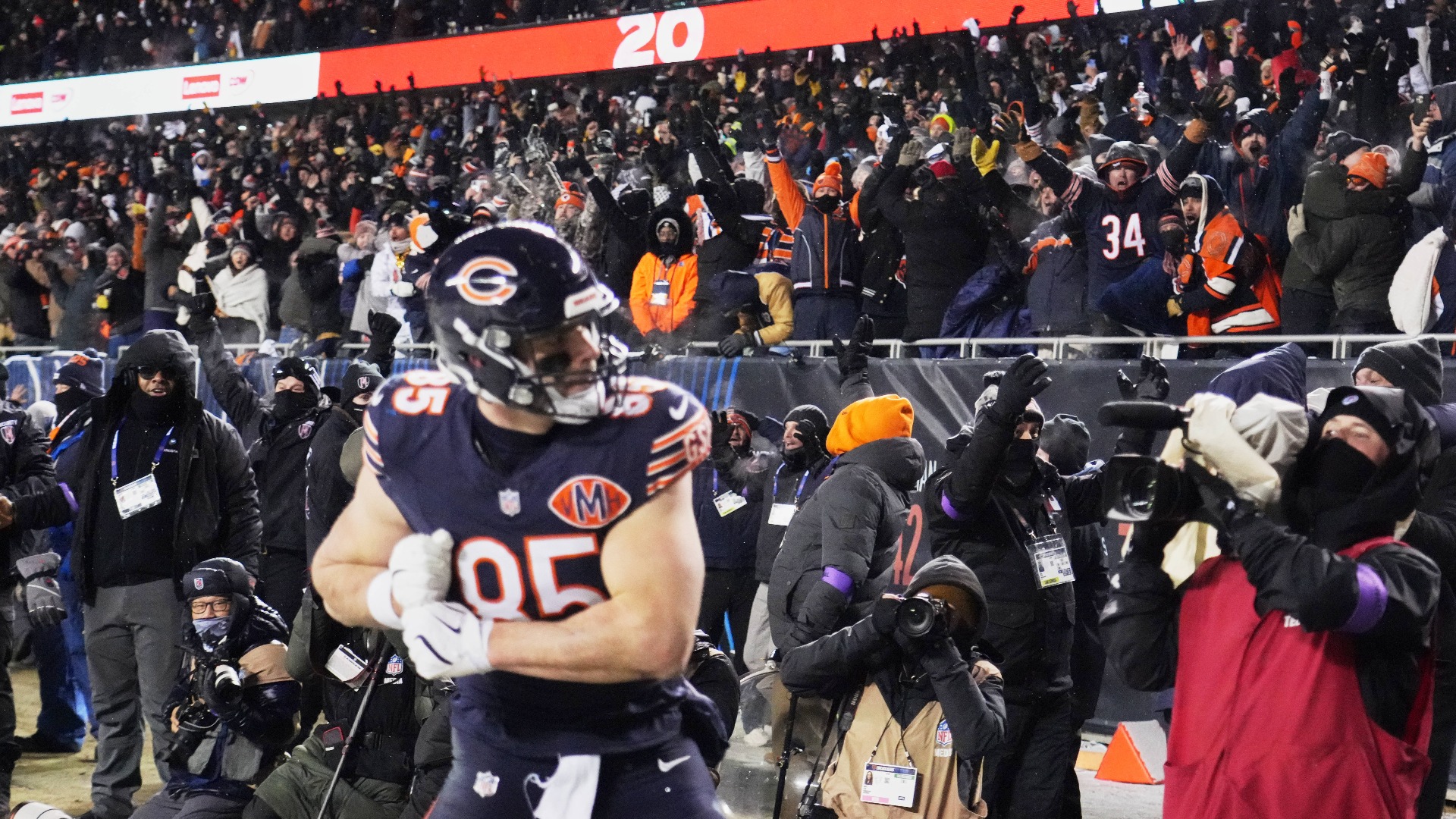 Video thumbnail for Chicago Bears Leave Chicago: A Major Sports Town's Embarrassment