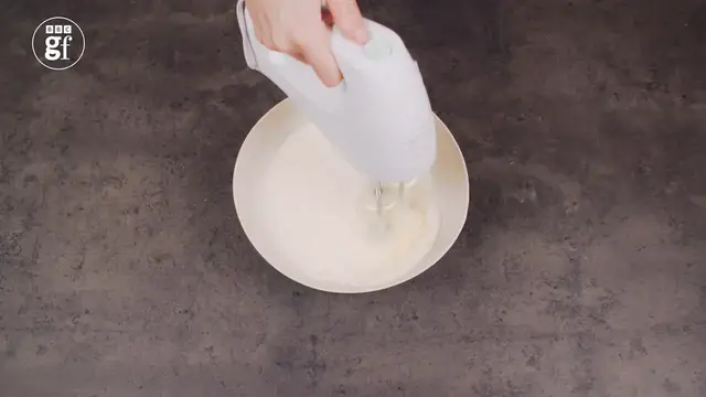 'Video thumbnail for Easter egg cheesecake'