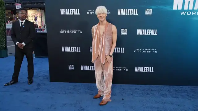 Video thumbnail for CA: 20th Century Studios' WHALEFALL World Premiere - Arrivals.