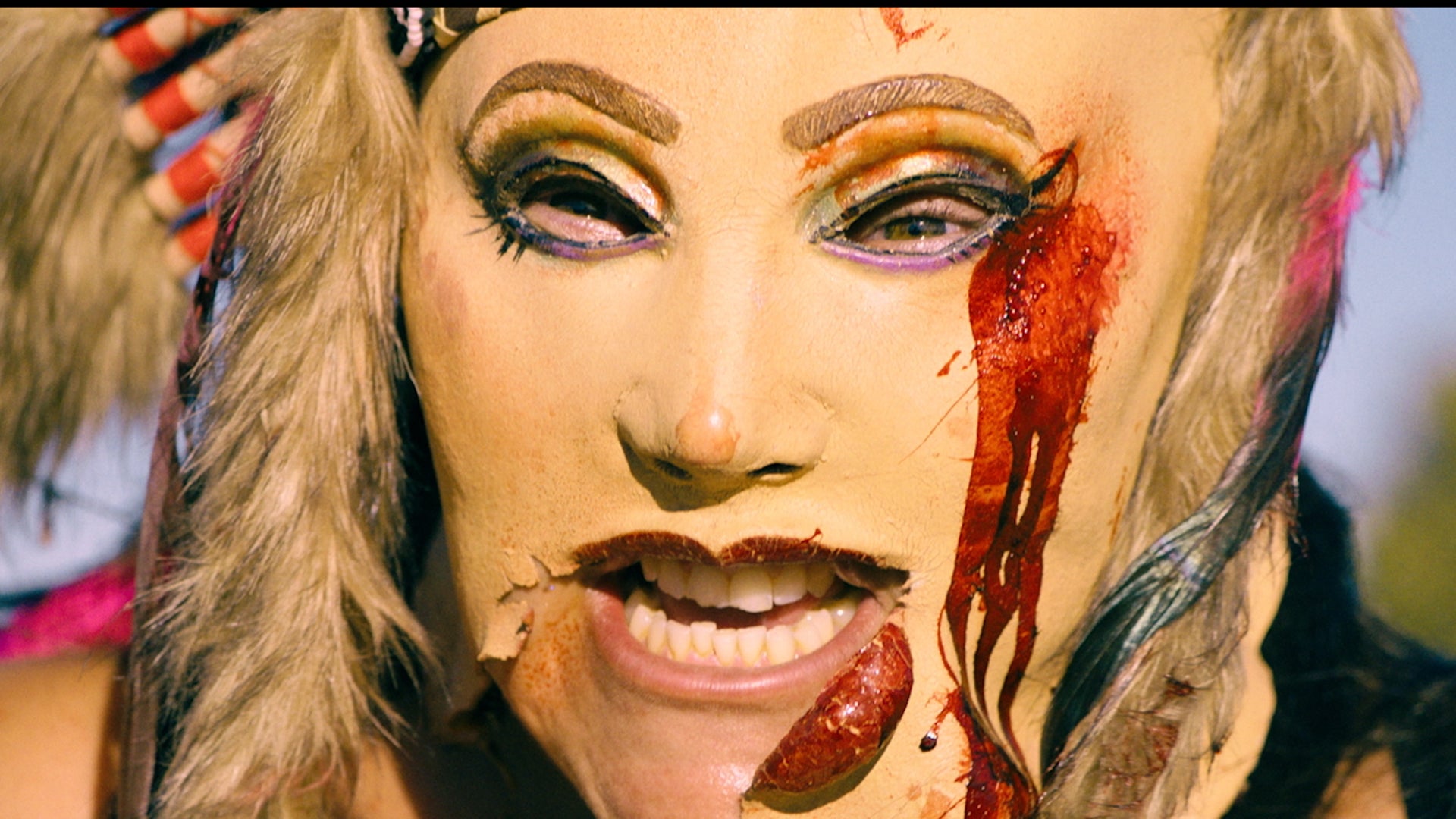 Video thumbnail for Frankie, Maniac Woman - Exclusive Red Band Trailer