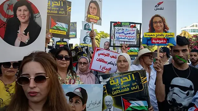 Video thumbnail for Human Rights Watch raises alarm over Tunisian crackdown on activists