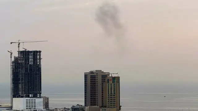 Video thumbnail for US strikes Iran for third straight night as Trump claims control of Hormuz