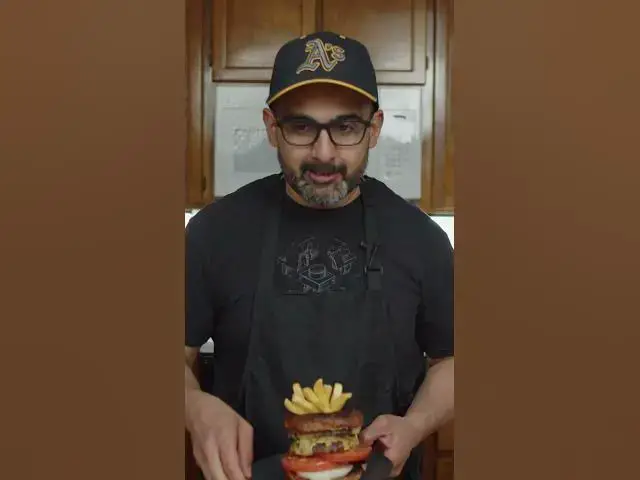 'Video thumbnail for Burger Makeover: Veggies & Presentation = WOW Factor! #shorts'