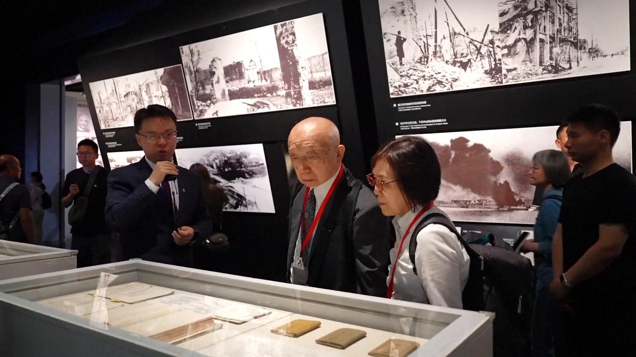 Video thumbnail for China: Global scholars visit Nanjing Massacre memorial hall to mark 80th anniversary of Tokyo Trial.