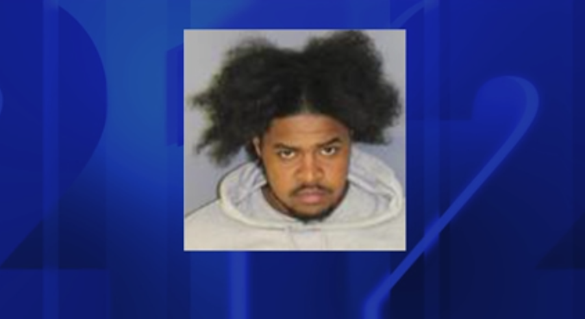 Video thumbnail for Newark police arrest suspect who used Google Translate in business robbery