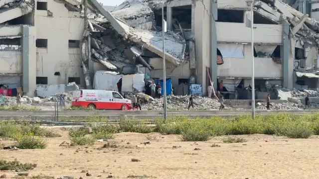 Video thumbnail for Israeli air strike on Gaza City university kills three people