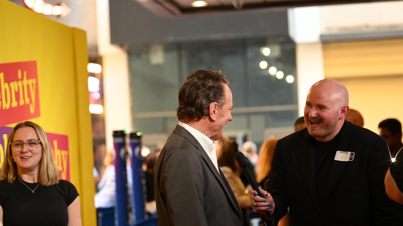 Video thumbnail for "NY: "Celebrity Autobiography" Broadway Opening Night�- Arrivals" 7.