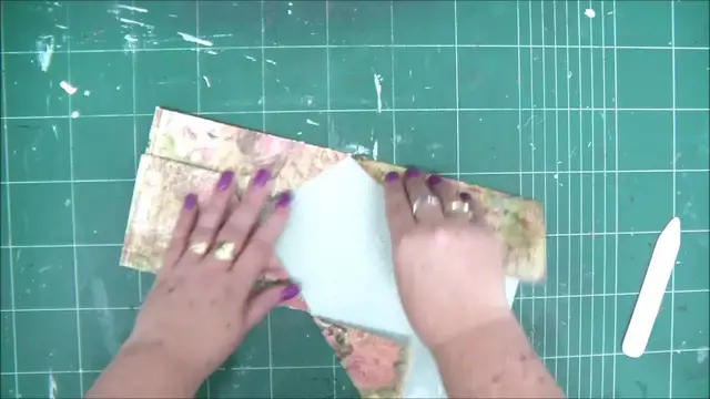 Video thumbnail for 5 Minute Carft: Folded Pocket Page