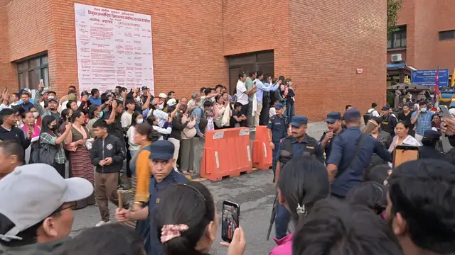 Video thumbnail for Nepal: Bodies of 3 mountaineers who lost their lives on Broad Peak brought to Nepal.