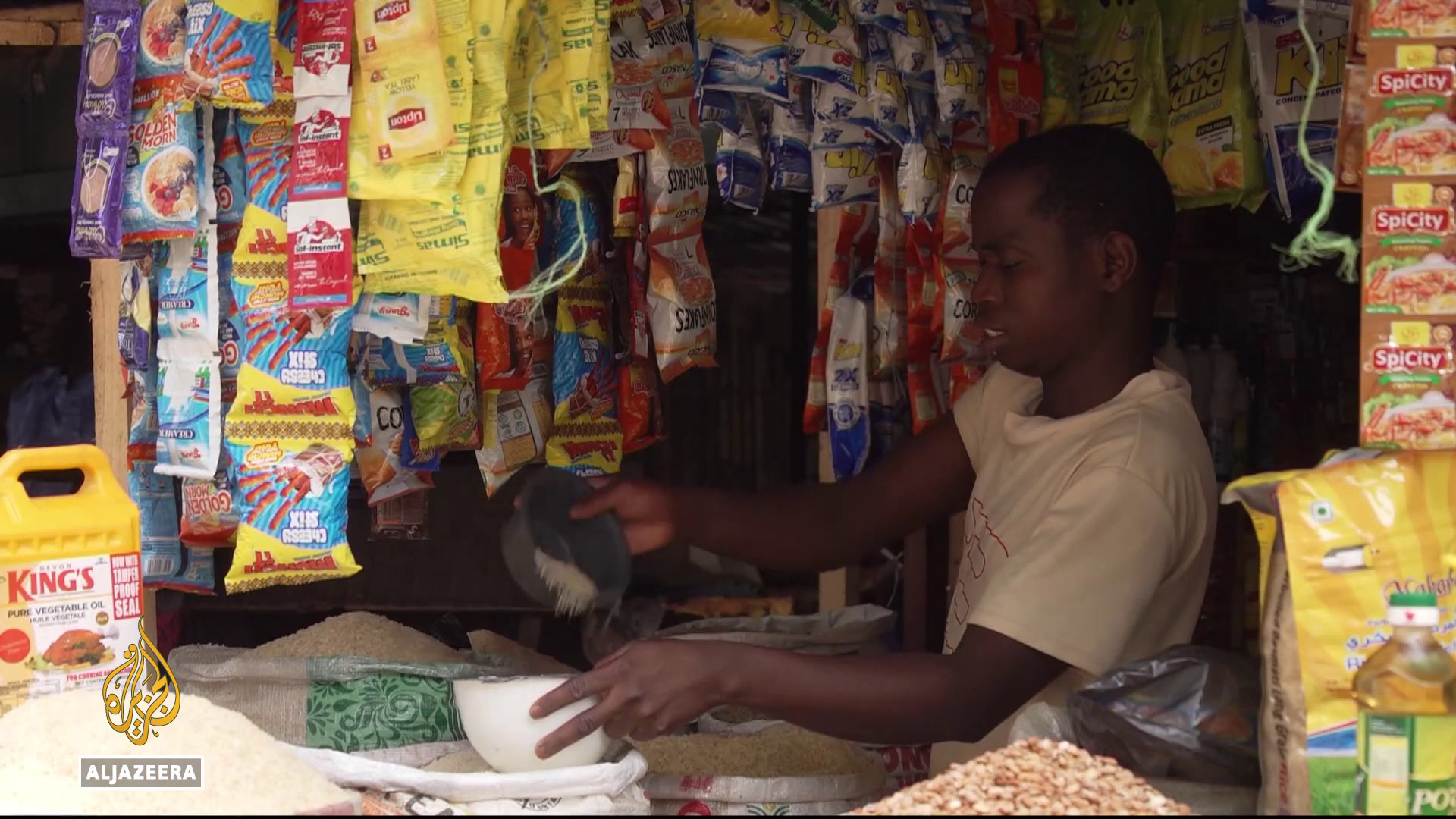 Video thumbnail for Nigeria hunger crisis: Insurgent attacks and aid cuts impact food supplies