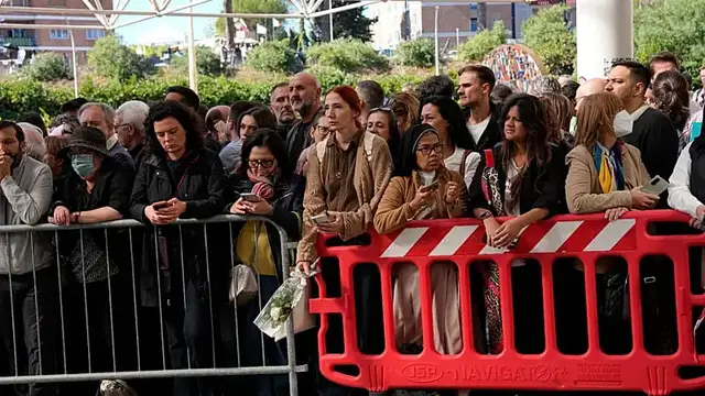 Video thumbnail for Well-wishers rally behind Pope Leo XIV as he recovers from cancer surgery