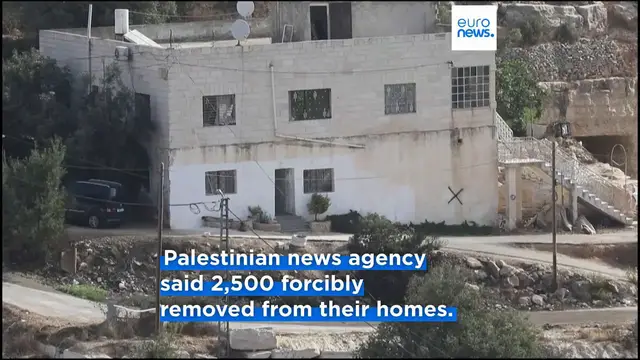 Video thumbnail for Israel orders West Bank crossings to close on election day following Hebron shooting