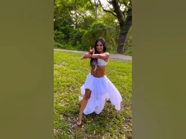 Video thumbnail for Soca,bollywood and bellydance in Miami . Which style of dance you mix this 3 styles ?