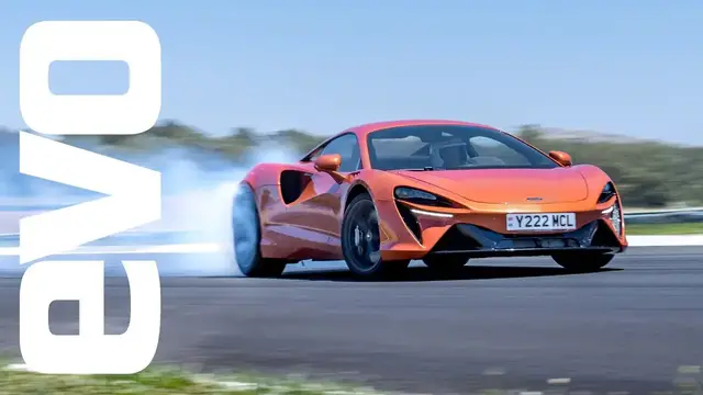 'Video thumbnail for New McLaren Artura | evo REVIEW'