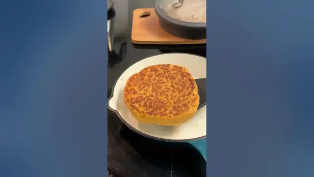 'Video thumbnail for Hago pan con una batata 😱'