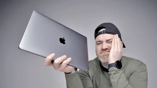 Video thumbnail for Here's why I'm officially quitting Apple Laptops.