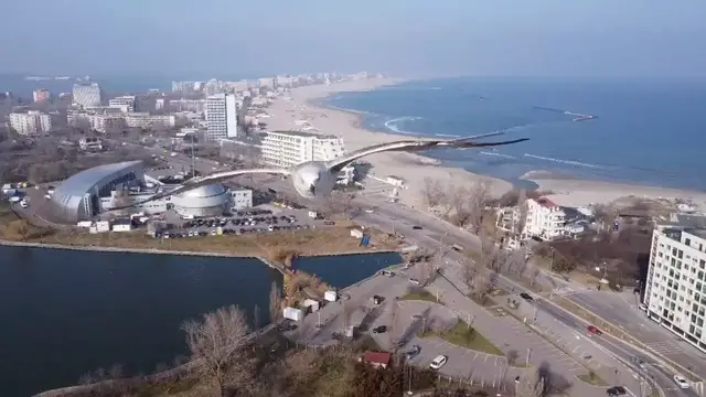 Video thumbnail for Seagull Smashes Into Drone Over the Sea!