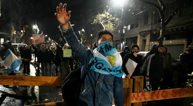 Video thumbnail for Argentina protests erupt over Milei’s controversial property reform bill