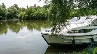 Video thumbnail for Per Hausboot unterwegs auf der Saone in der Franche Comté in Frankreich