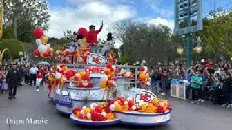 Video thumbnail for Super Bowl LVII Cavalcade with Patrick Mahomes of the Kansas City Chiefs