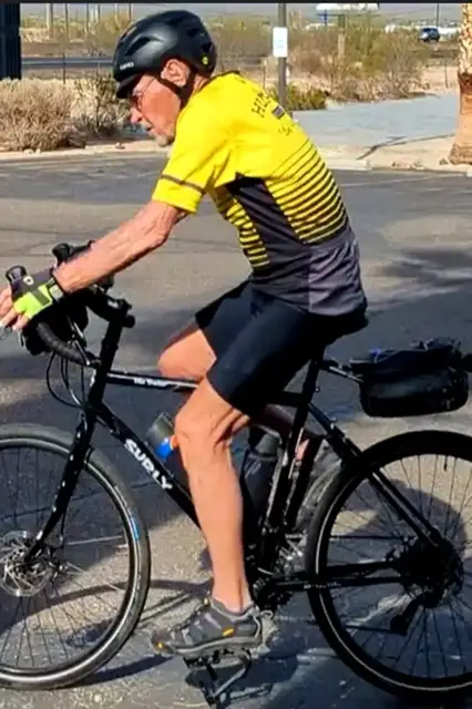'Video thumbnail for 85-year-old Robert Sanders becomes oldest man to cycle across the USA'